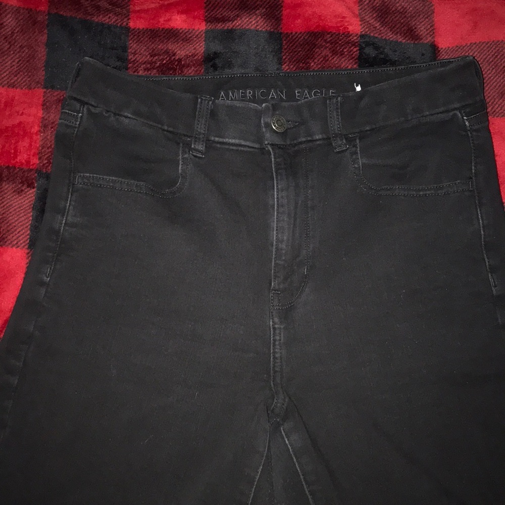 SUPER STRETCHY super cute!!!! Comfy black jeans